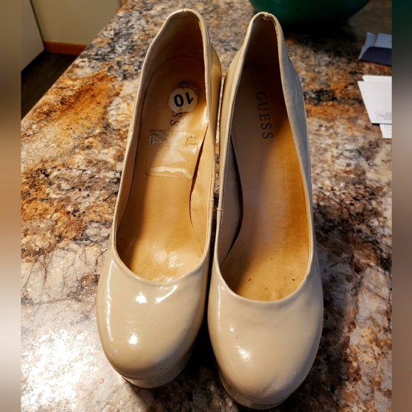 GUESS Tan Heels Size 10 - Picture 1 of 14